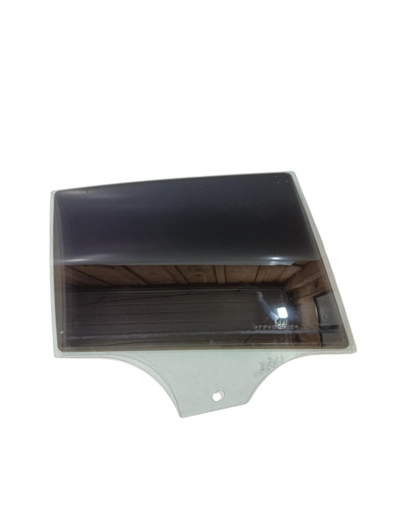 Vidro Porta Traseira Direita BMW 135 2015  