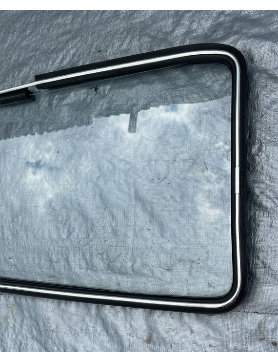 Vidro Traseiro Direito VW Brasília 1973 a 1984  