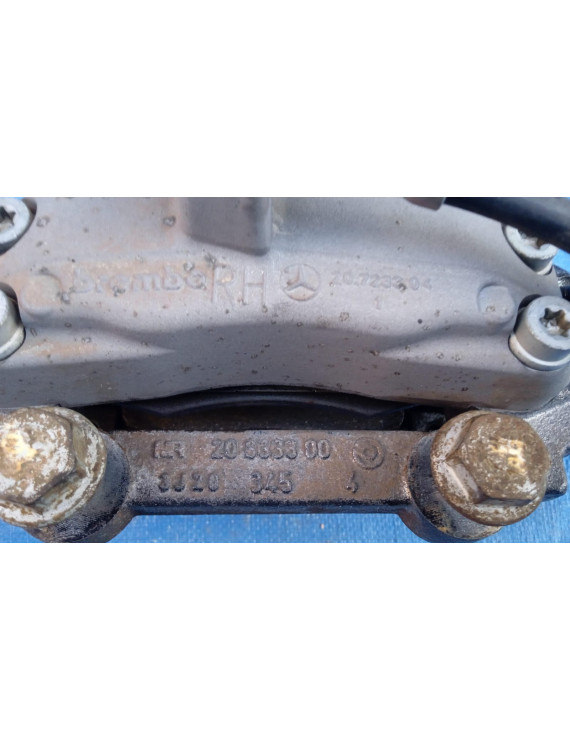 Pinça Freio Dianteira Direita Mercedes ML500 2004 2005 2006 / 20833300