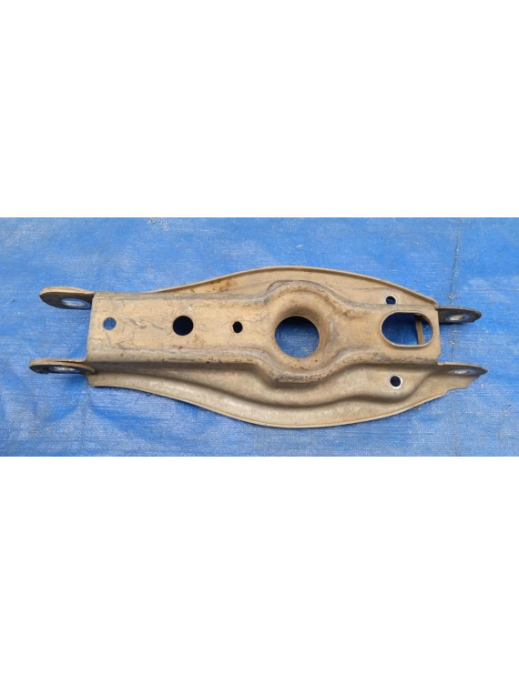Bandeja Suspensão Traseira Esquerda BMW 328i 320i 2006 - 2011     
