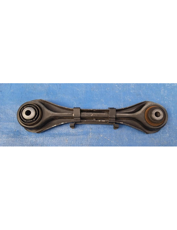 Braço Suspensão Traseiro Esquerdo BMW 328i 320i 2006 - 2011 / 677798005
