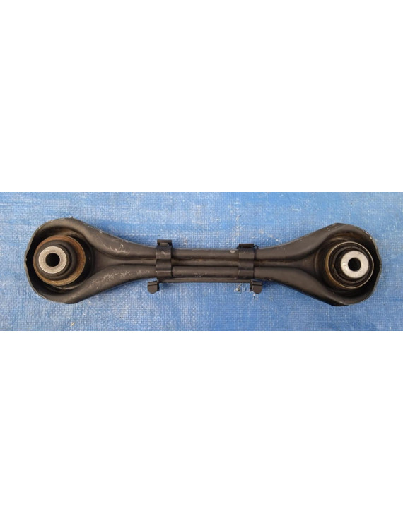 Braço Suspensão Traseiro Esquerdo BMW 328i 320i 2006 - 2011 / 677798005