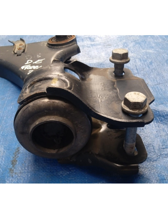 Bandeja de Suspensão Dianteira Esquerda Freelander 2008 - 2015	 