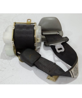 Cinto de Segurança Traseiro Esquerdo Toyota Rav4 2001 - 2005 / H073818