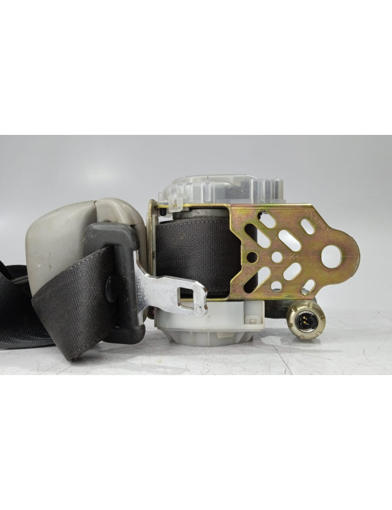 Cinto de Segurança Dianteiro Direito Toyota Rav4 2000 - 2005   	 
