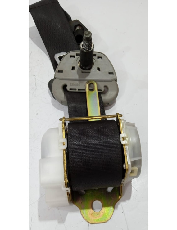 Cinto de Segurança Traseiro Direito Toyota Rav4 2001 - 2005 / H073818