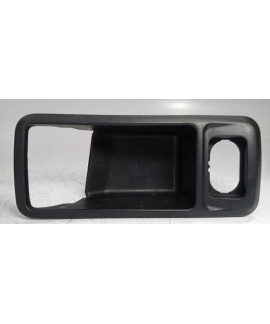 Moldura Maçaneta Interna Dianteira Direita Focus 2009 - 2013