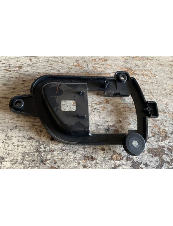 Moldura Interna Maçaneta Traseira Esq. Outlander 2007 - 2012
