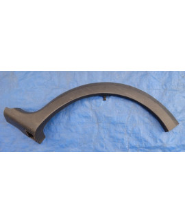 Moldura Paralama Traseira Esquerda Sandero 2008 - 2013