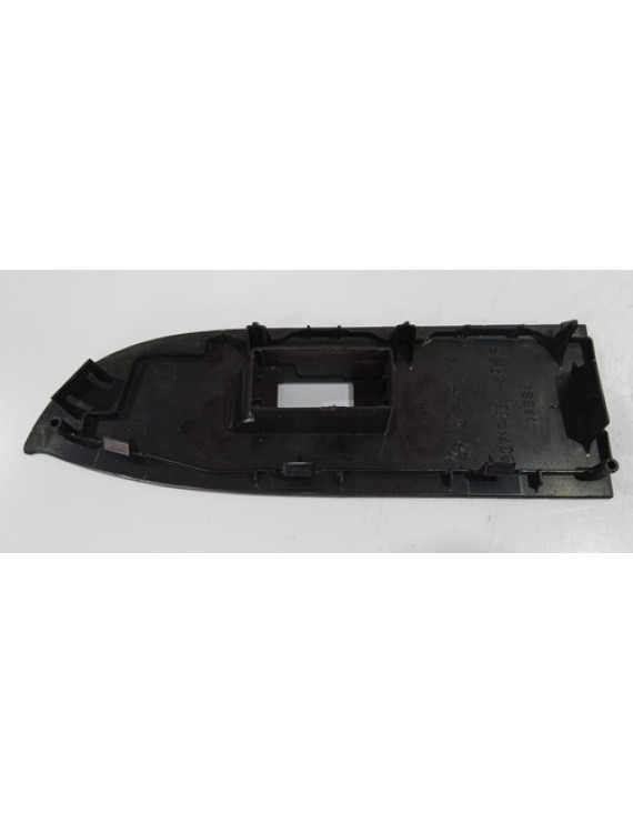 Moldura Botão De Vidro Traseiro Direito Vitara 2009 - 2013