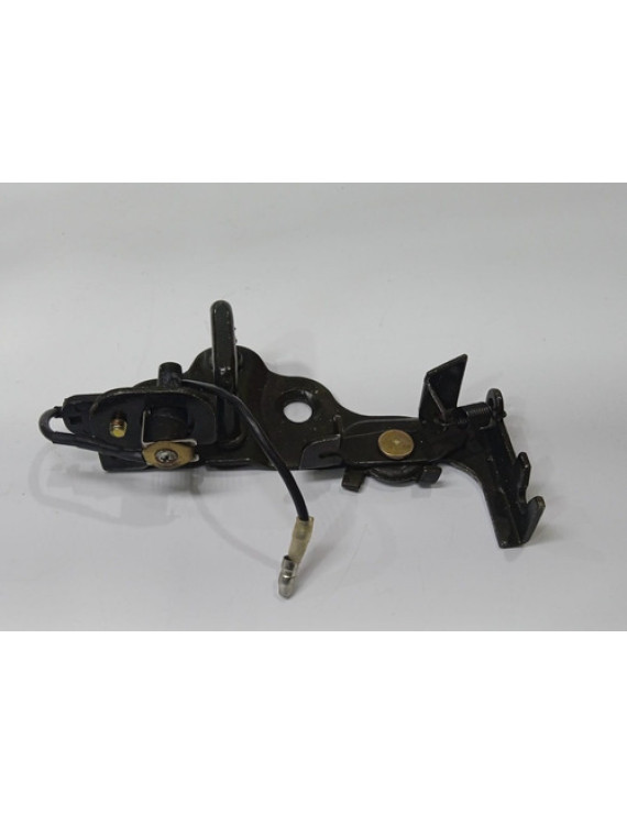 Batente Fechadura Porta Malas Sedan J3 2011 - 2014