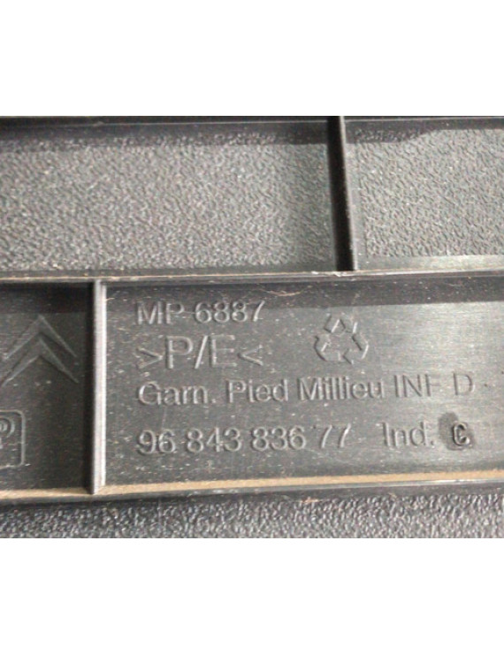 Base Coluna Central Direito Peugeot 3008 1.6 2012 9684383677