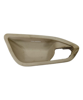 Acabamento Maçaneta Dianteira Direita Bmw 135 2015 Dianteira