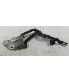 Dobradiça Direita Do Capô Bmw 135i 2014 2015