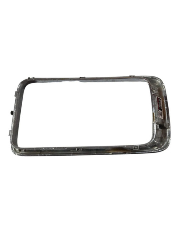 Moldura Da Grade Dianteira Cherokee 2014 - 2018 Prateado Brilhante