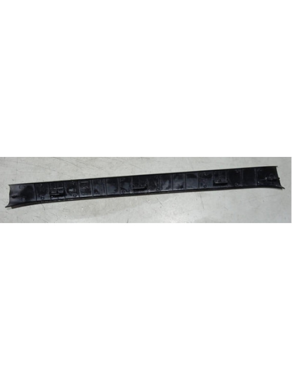 Soleira Porta Dianteira Direita Subaru Forester 2009 - 2013