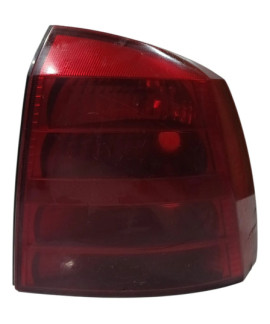 Lanterna Direita Astra Sedan 1999 - 2002 Direito/passageiro Vermelho