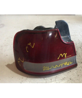 Lanterna Esquerda Hyundai Elantra 1993 - 1996