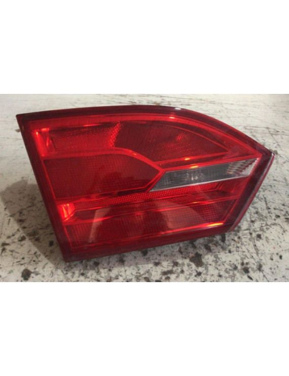 Lanterna Tampa Direita Jetta 2011 - 2014