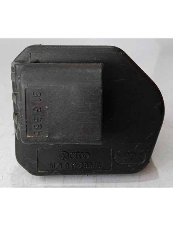 Motor Regulador Esquerdo Farol Up 2012 - 2017 8l0941295b