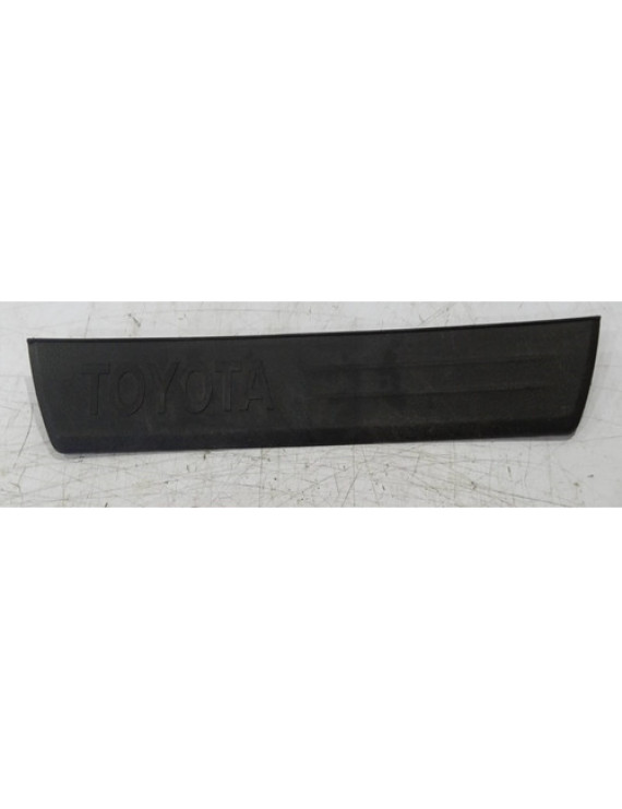 Soleira Porta Dianteira Esquerda Hilux 2016 - 2021 Preto