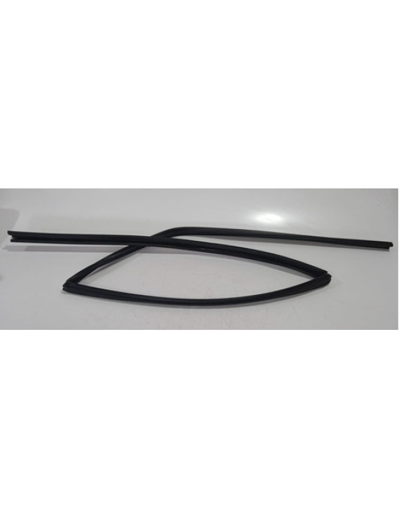 Borracha Do Vidro Traseiro Direito Toyota Rav4 2006 - 2012