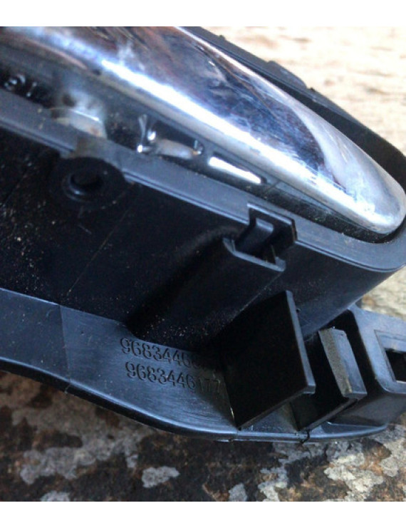 Maçaneta Interna Traseira Esquerda Peugeot 3008 2012