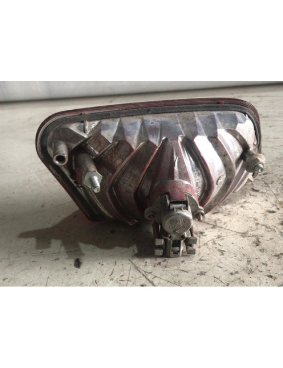 Lanterna Tampa Traseira Esquerdo Fiat Stilo 2003 - 2011