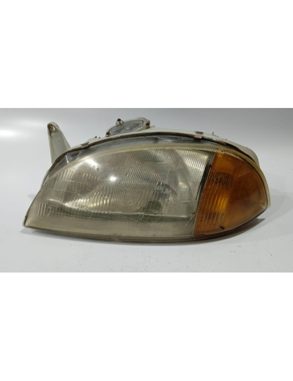 Farol Esquerdo Suzuki Swift 1995 / Detalhe