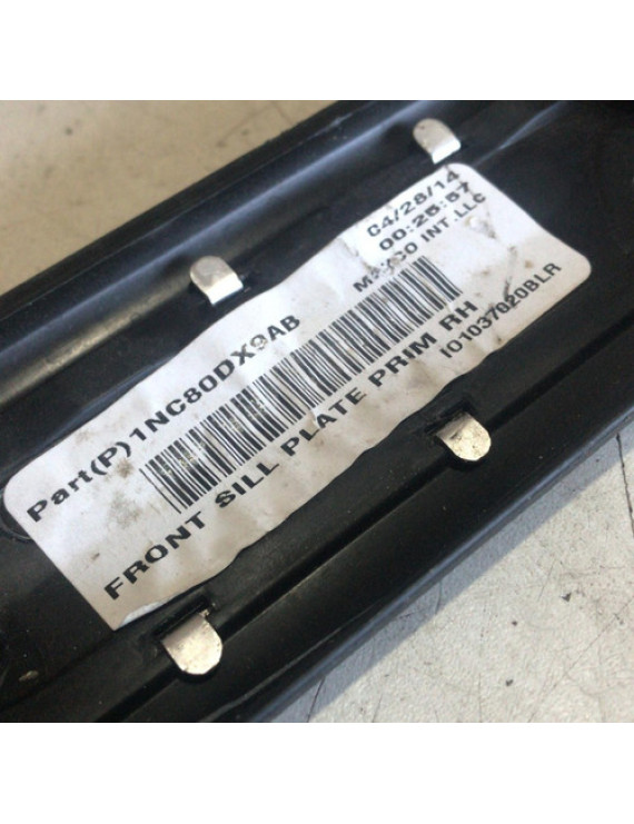 Soleira Porta Dianteira Direita Grand Cherokee 2011 - 2022