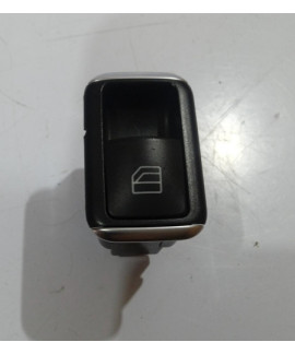 Botão Do Vidro Traseiro Esquerdo Mercedes Gla200 2014 - 2018