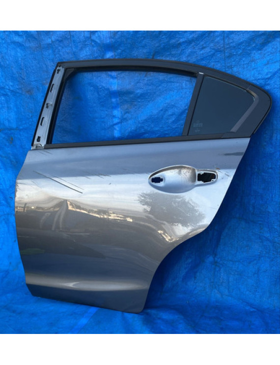 Porta Traseira Esquerda Civic G9 2012 A 2016 Detalhe Traseira Esquerda Cinza