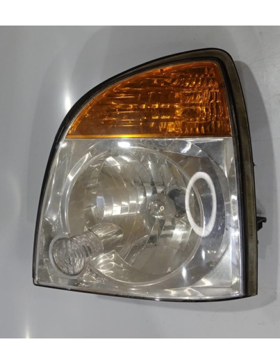 Farol Lado Esquerdo Hyundai Hr 2005 - 2012 Avarias