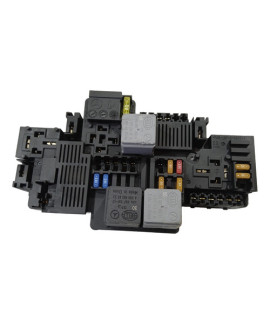 Caixa Fusíveis Motor Mercedes E300 Glc 2020 / A2139065706   