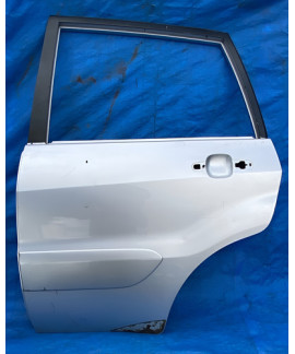 Porta Traseira Esquerda Rav4 2000 Á 2005 - Traseira - Esquerda - Prateado