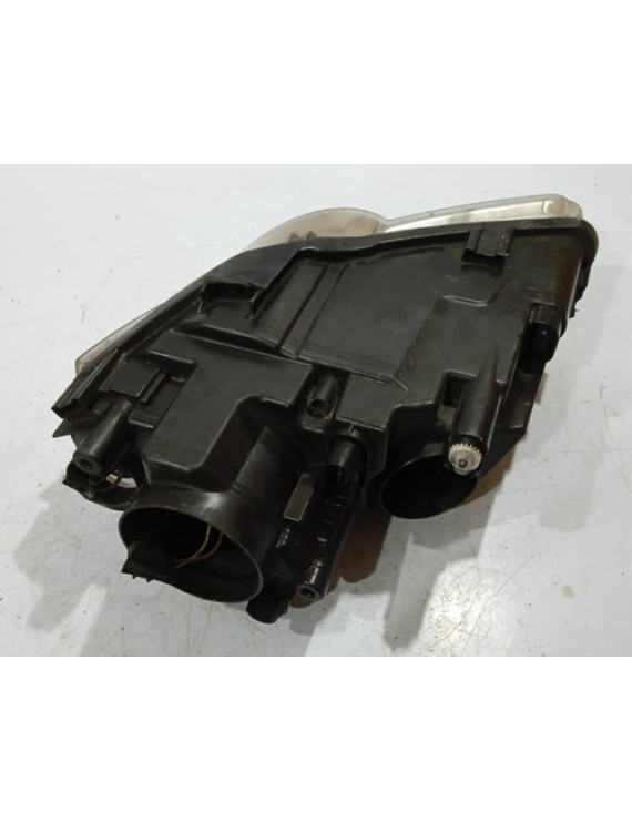 Farol Direito Passat 2006 2007 2008 2009 / Avaria