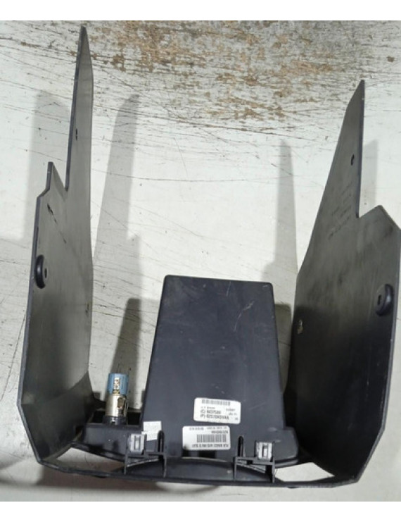 Console Com Tomada Auxiliar Town Country 2008