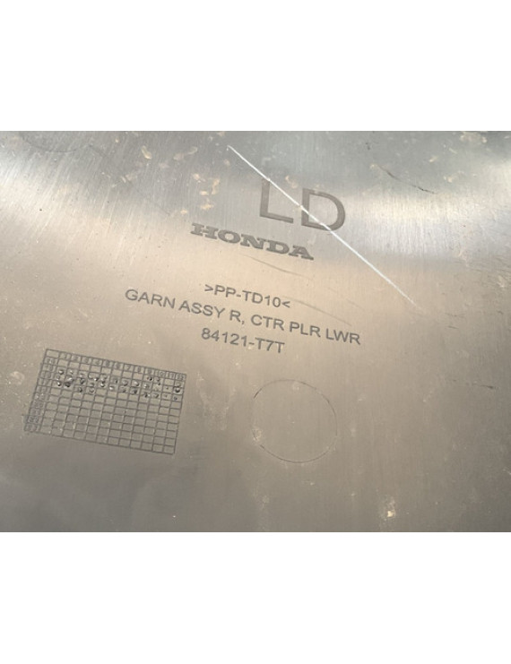 Acabamento Superior Coluna Central L Direito Honda Hrv 2018