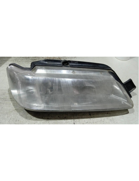 Farol Direito Peugeot 605 1991
