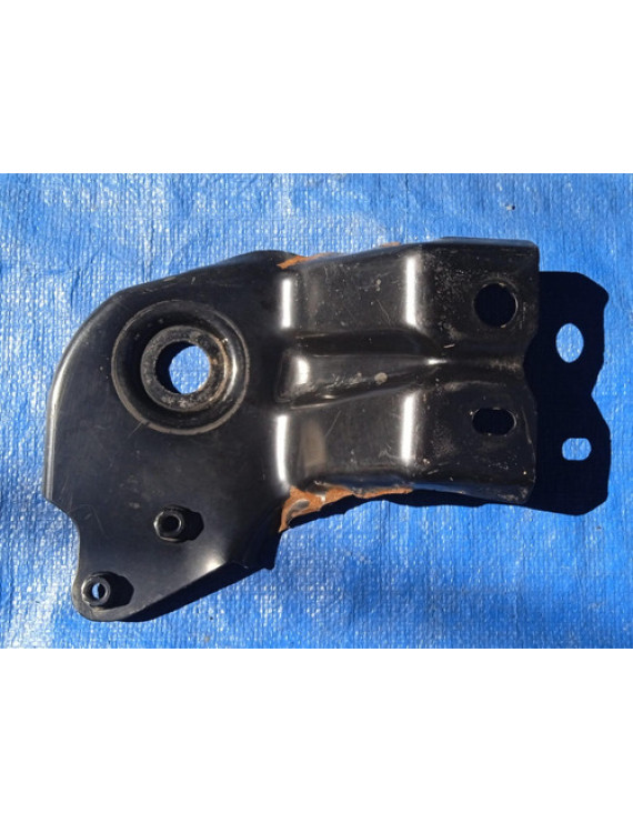 Suporte Auxiliar Chassi Direito Freelander 2 2008 - 2014