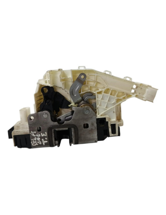 Fechadura Traseira Esquerda Mercedes Gla 200 2015 - 2018