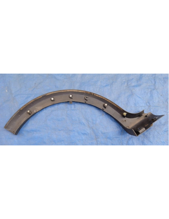 Moldura Paralama Traseira Esquerda Sandero 2008 - 2013