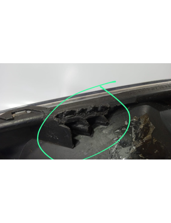 Farol Direito Honda Fit 2003 - 2008 Detalhe Direito/passageiro