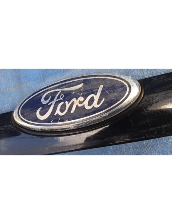 Friso Tampa Traseira Focus Hatch 2008 - 2012 / Avaria