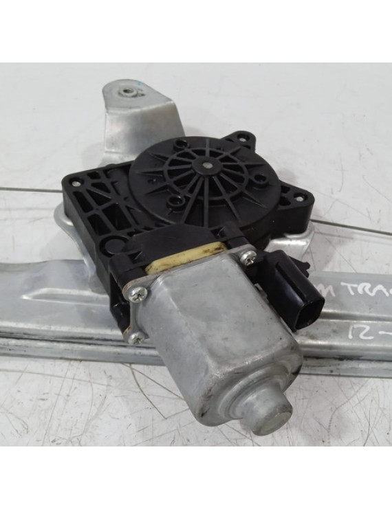 Máquina Vidro Traseira Esquerda Spin 2012 - 2018