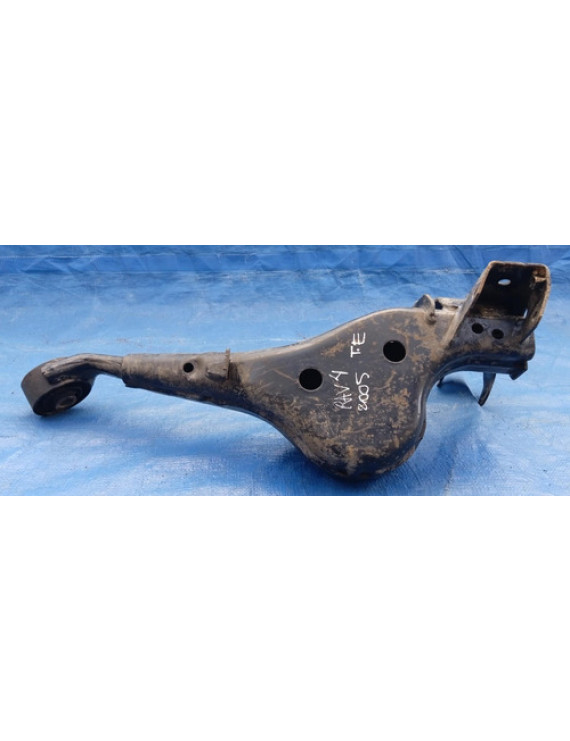 Braço Manga Traseiro Esquerdo Toyota Rav4 2001 - 2005