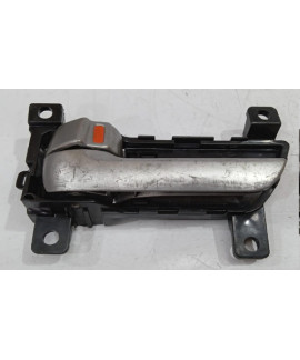 Maçaneta Interna Traseira Esquerda Kia Sorento 2009 - 2014