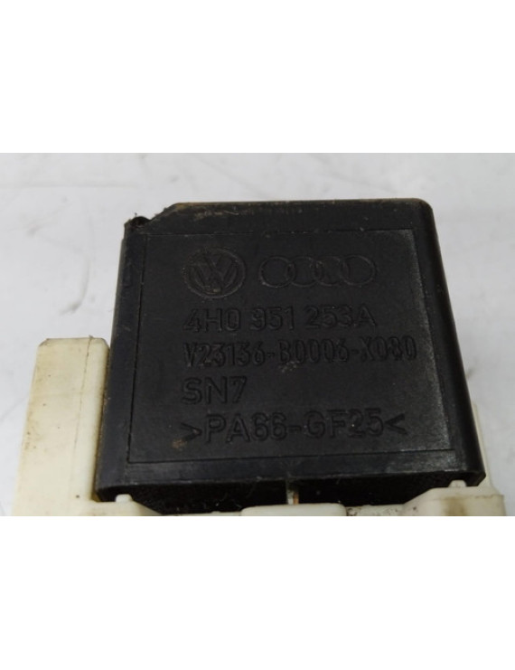 Relé Bomba Combustível Golf Audi A3 Q3 A4 A3 / 4h0951253a