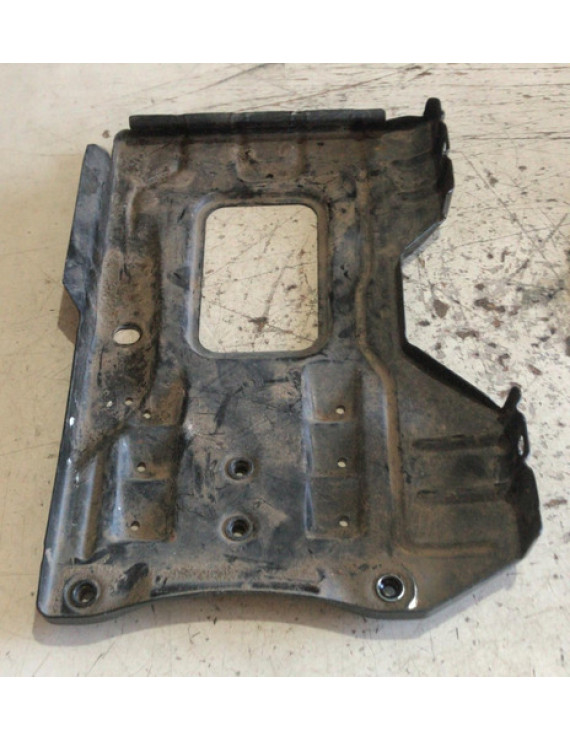 Suporte Base Da Bateria Mercedes Benz C180 2012