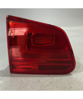 Lanterna Esquerda Porta Malas Tiguan 2012 - 2017 / Detalhe